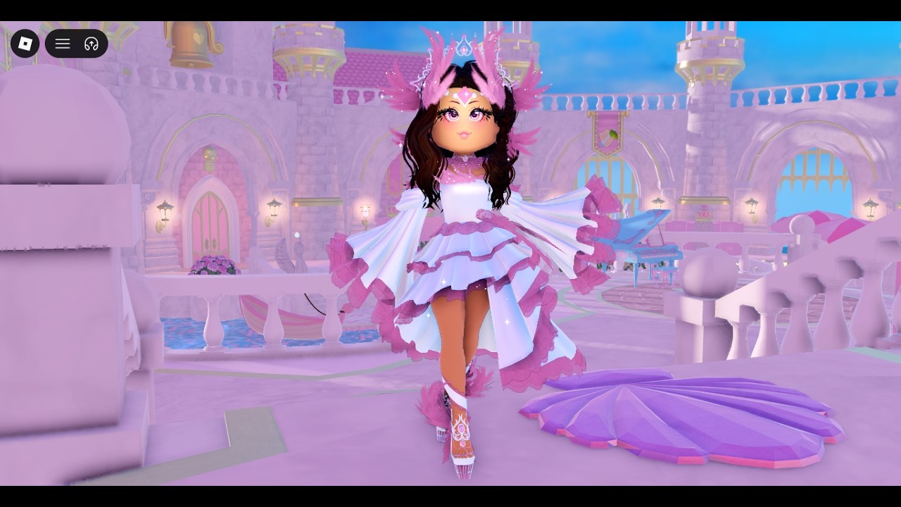 BUYING THE NEW SKYE SERAPHIM SET!! | Roblox Royale High