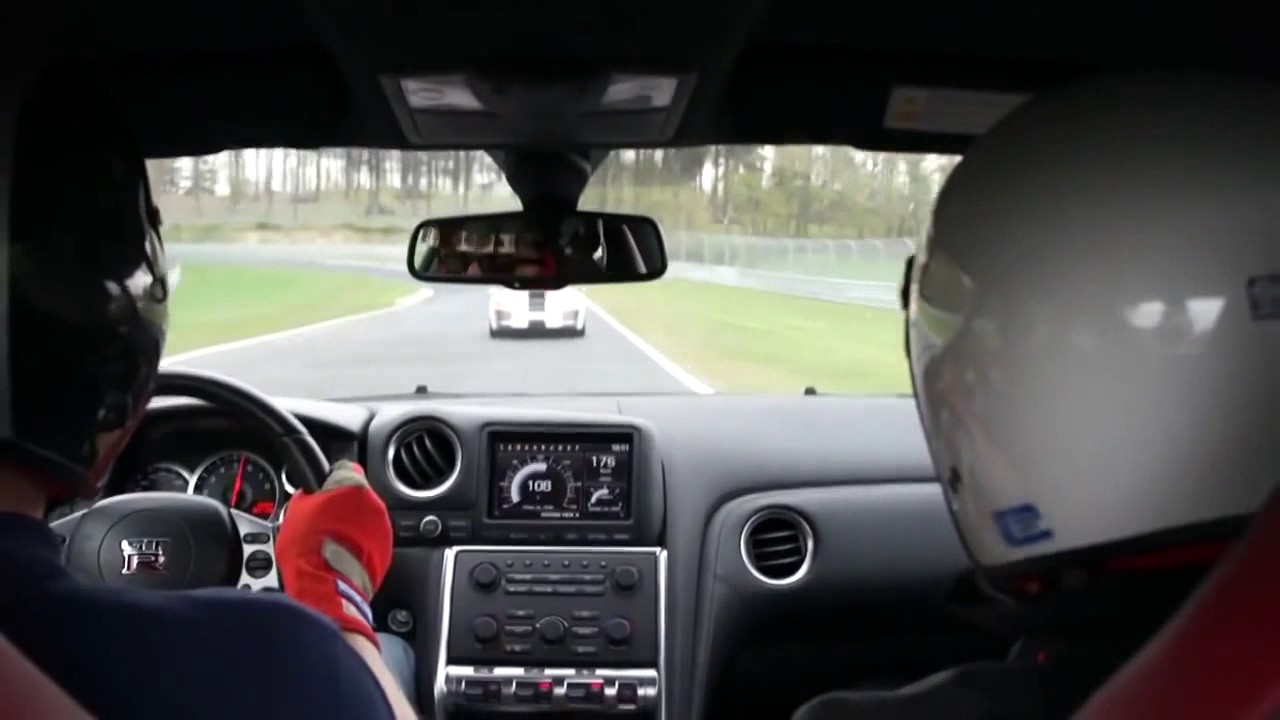 Nürburgring Nordschleife - Nissan GT-R R35 vs Porsche 911 GT3