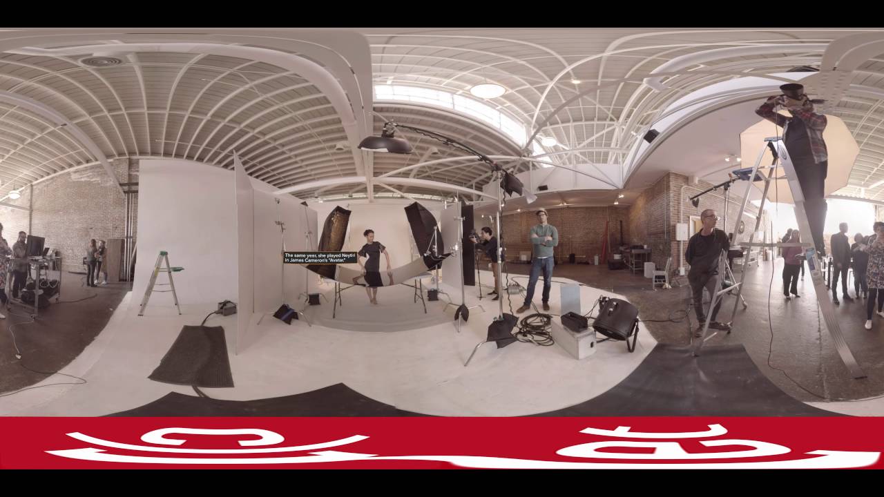 CNET Magazine 360-degree photo shoot with Star Trek's Zoe Saldana