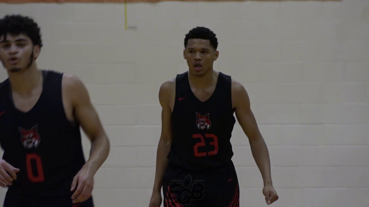 Vern Nash & Jarvis Walker Combine for 40!! Muskegon fights off Grand Blanc at Redhawk Showcase!