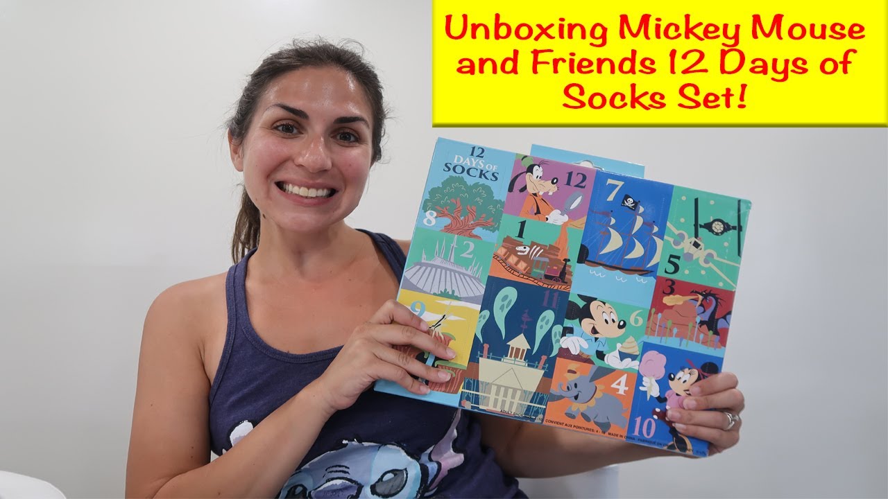Unboxing Mickey Mouse and Friends Disney Parks 12 Days of Socks Set!