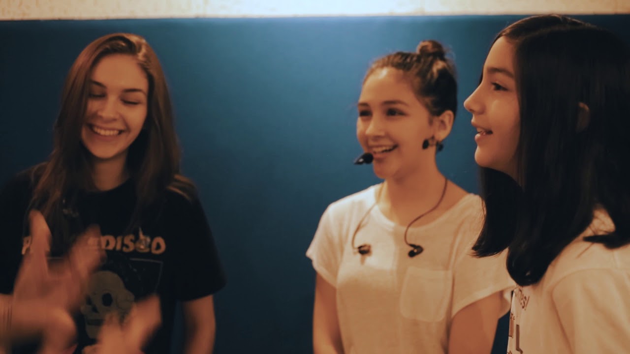 Bugs visits The Warning 3 of 5