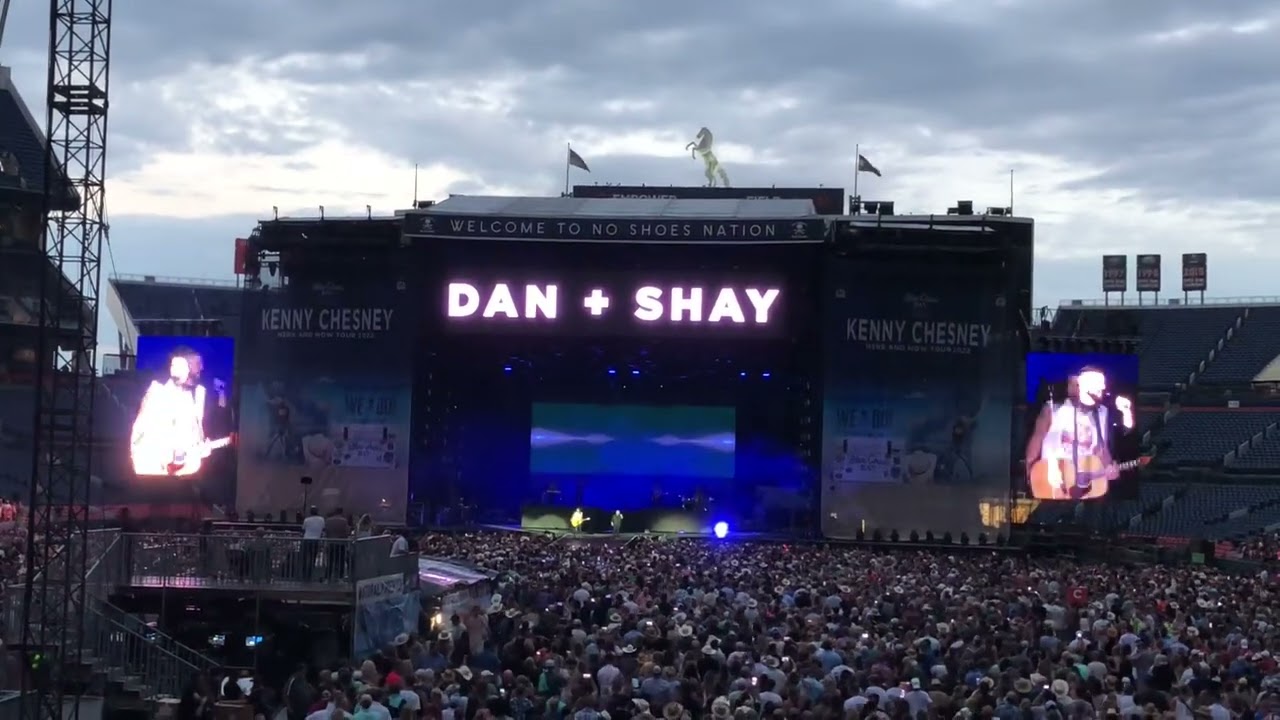 Dan + Shay - Tequila (Live in Denver, Colorado)
