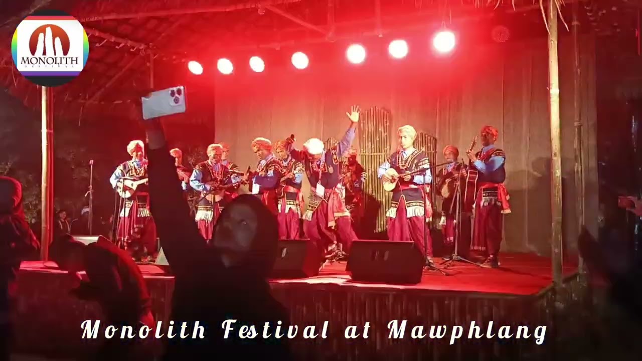 Kynding kynding. Ka Sur na Nongkyndong// Monolith Festival at Mawphlang