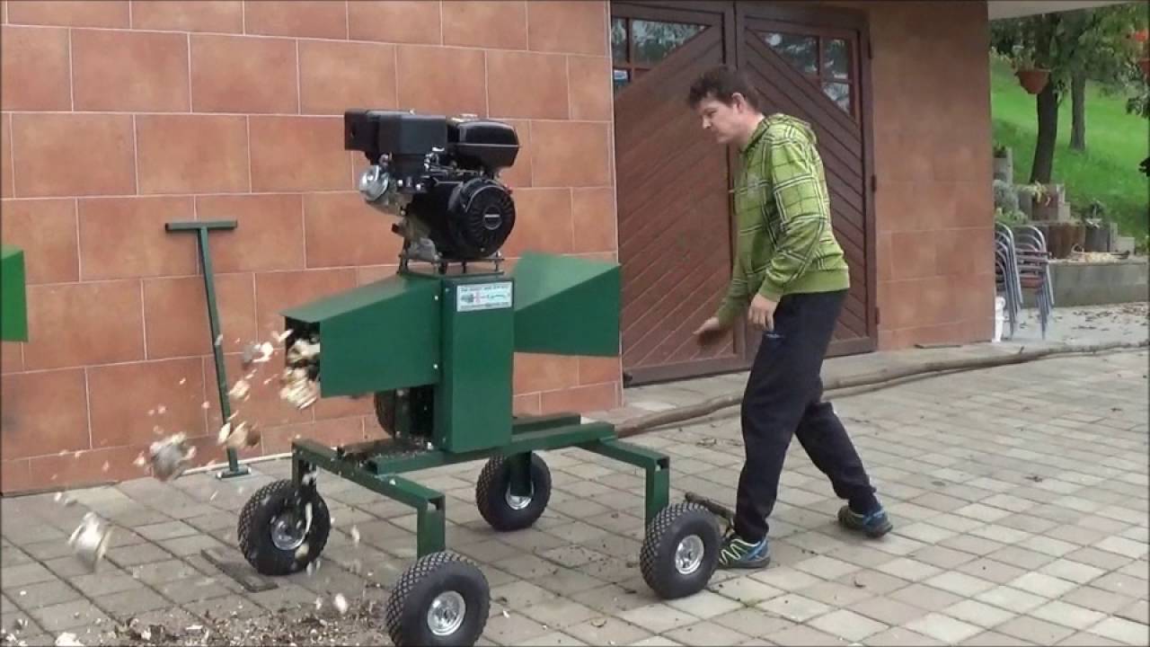 Štiepkovač-  Kukučka na benzínový motor