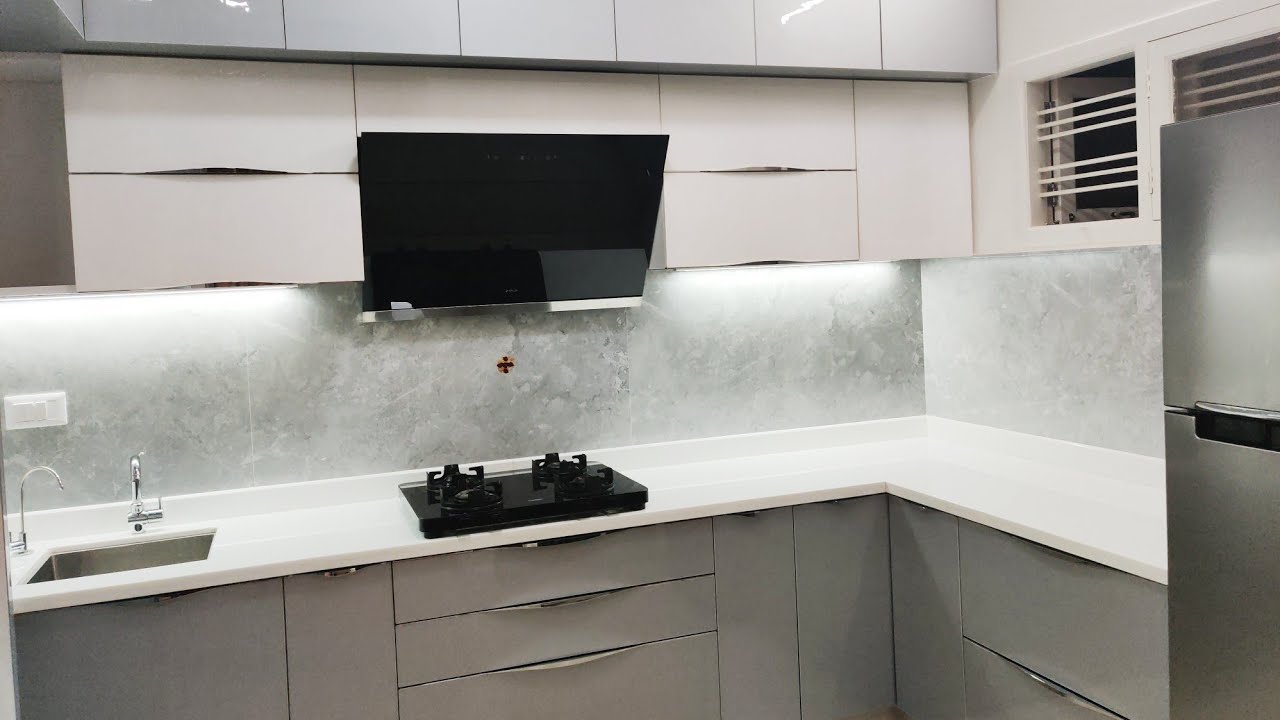 Our new kitchen tour / kitchen tour / white and grey kitchen