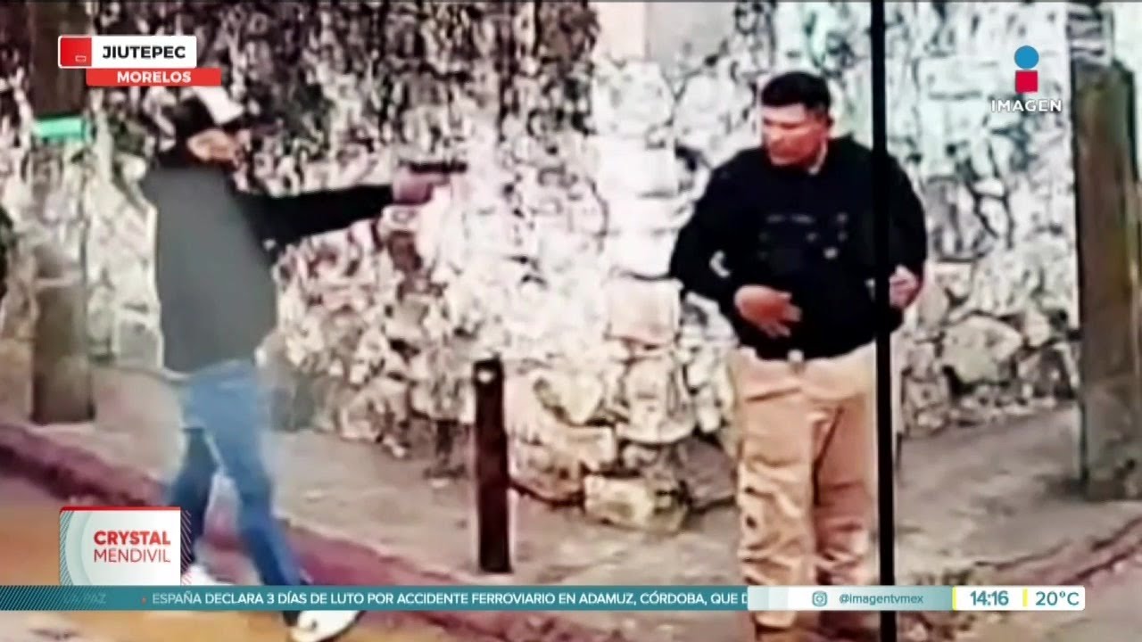 Asesinan a polic&iacute;a de tr&aacute;nsito en pleno centro de Jiutepec, Morelos | Noticias con Crystal Mendivil