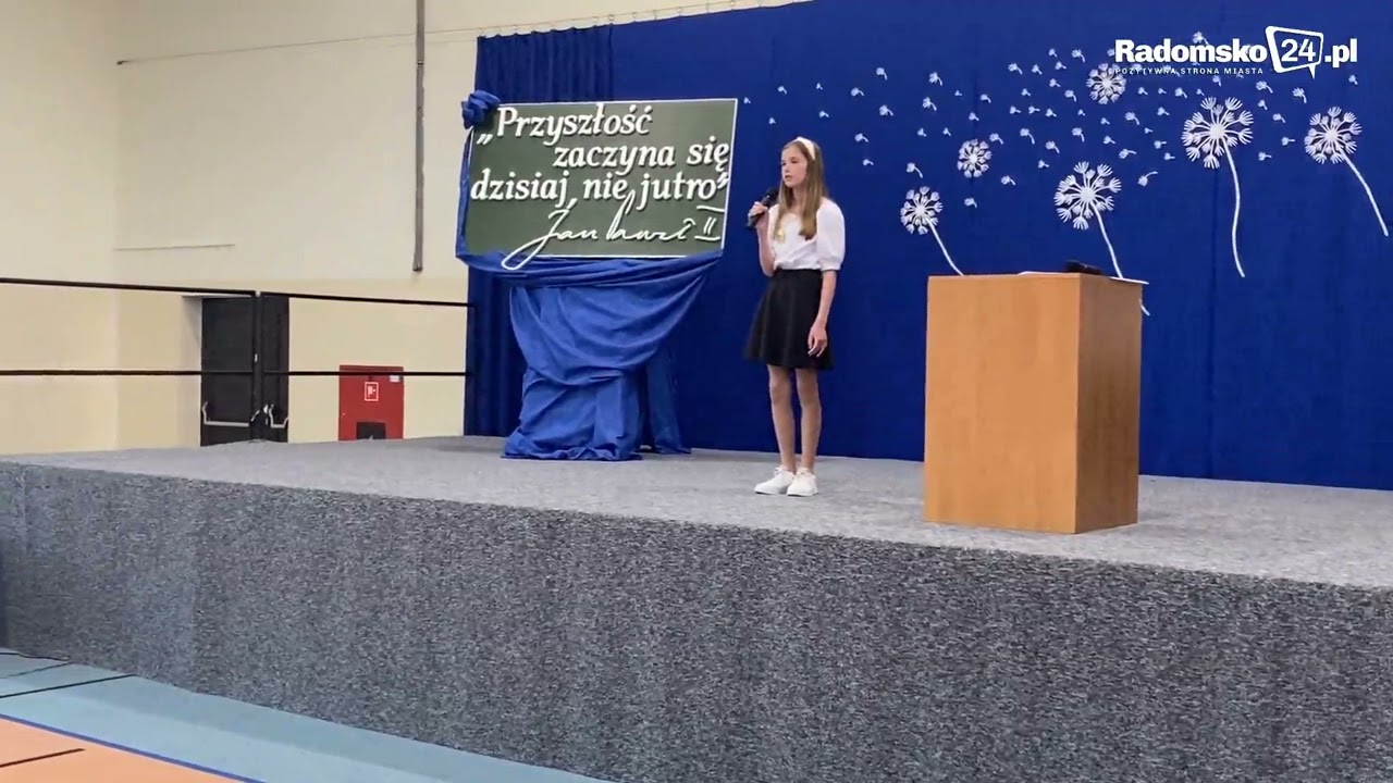 W Szkole Podstawowej w Jedlnie zorganizowano uroczystość mającej związek z modernizacją szkoły