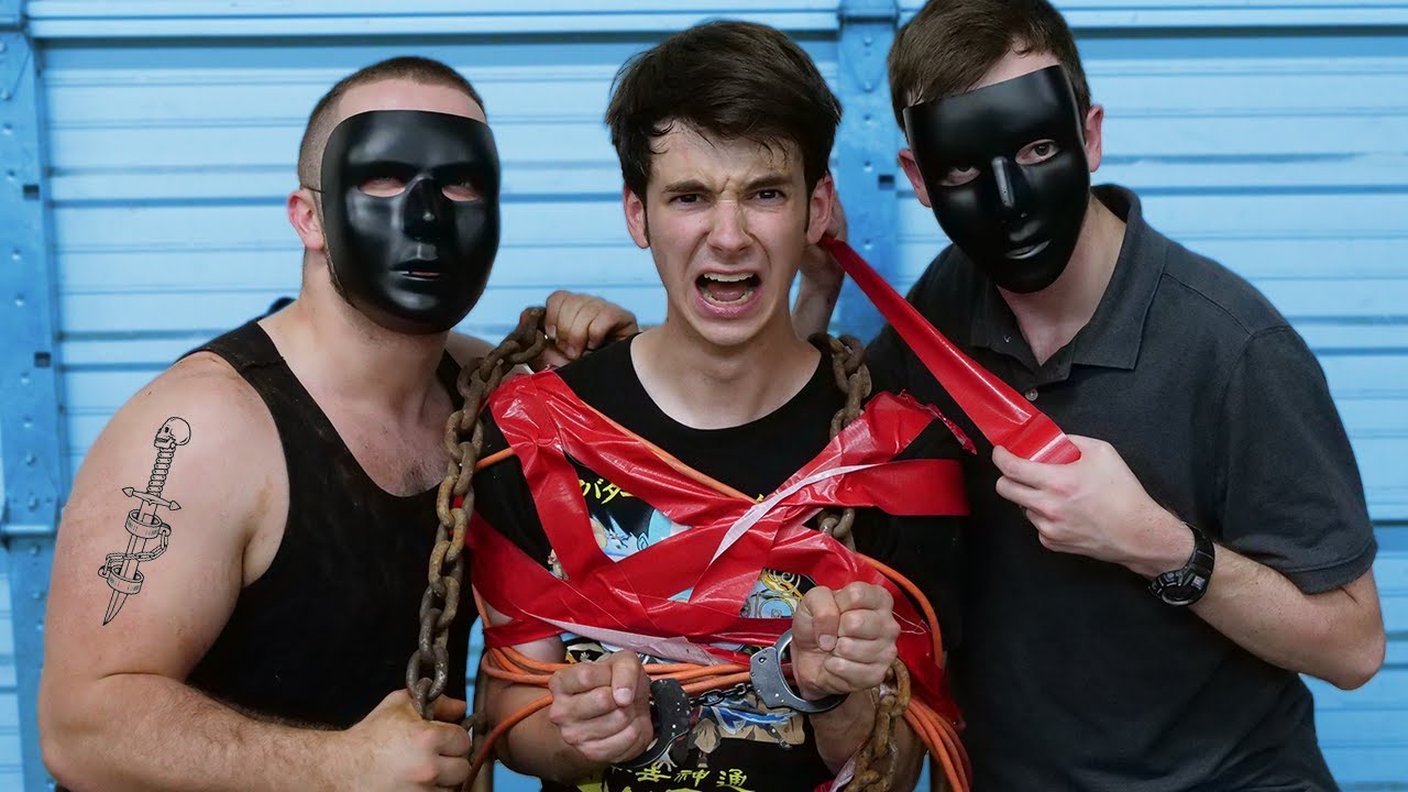 I got kidnapped....(Extreme Escape Challenge)