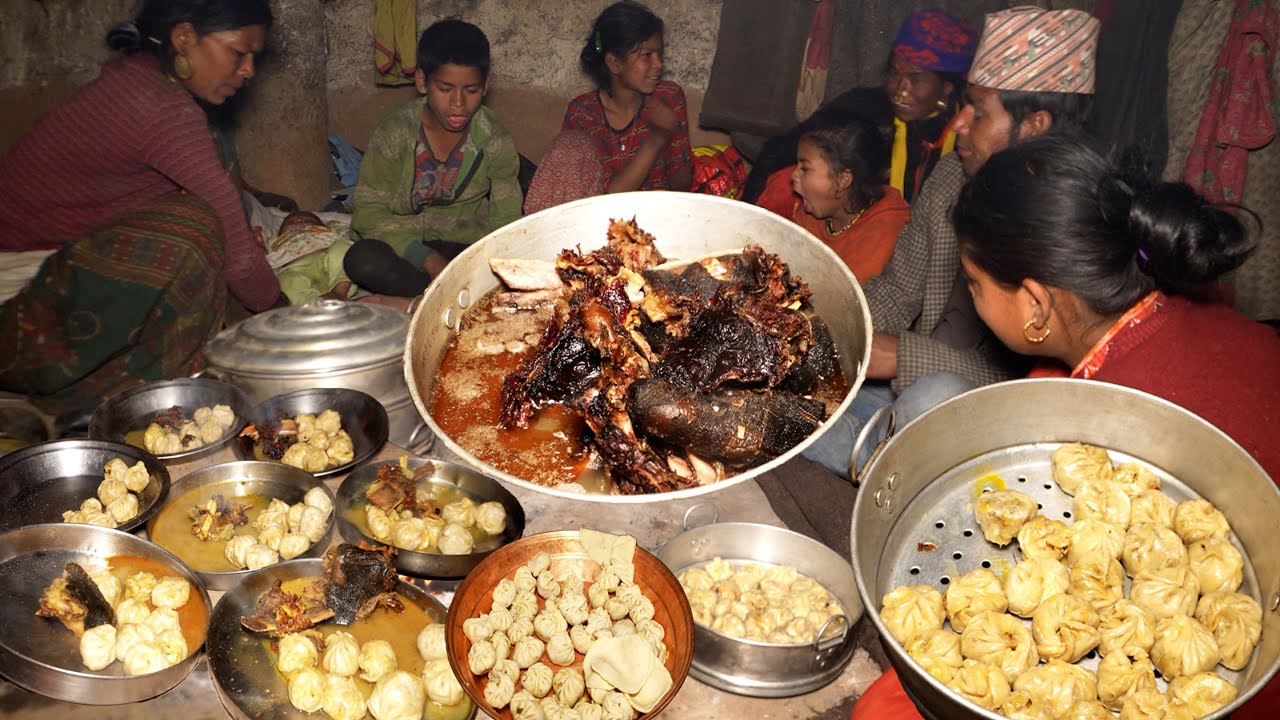 dharme family cooking buff MO: Mo and eating with big daughter @ruralnepall
