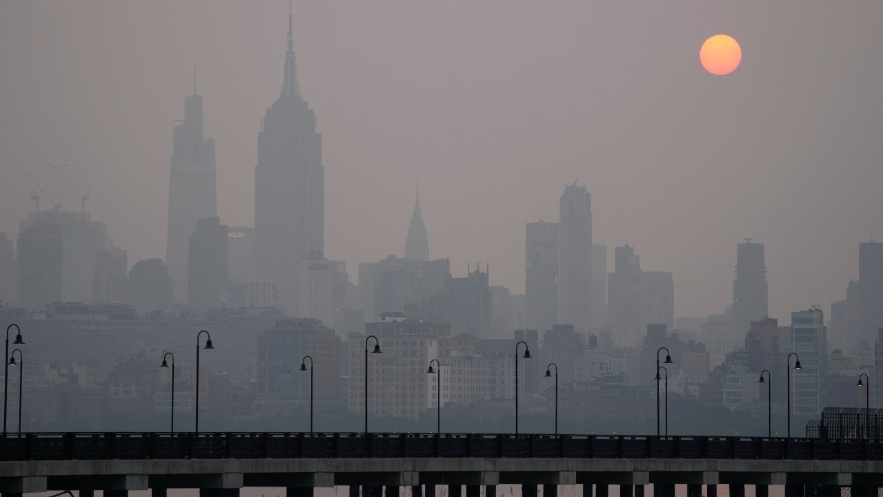 Negative impacts of smoke inhalation in dangerous air quality on health