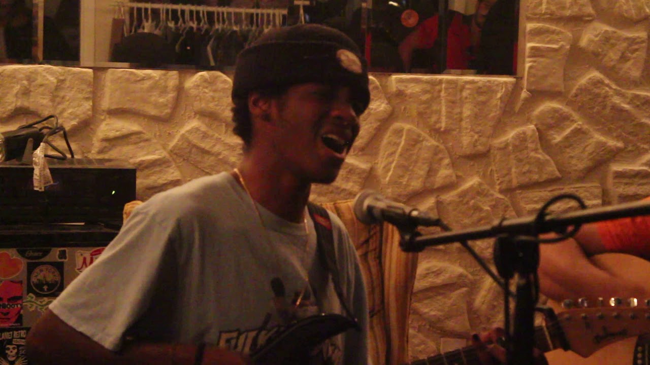bedside kites - a sad song about a girl i no longer know (Live) @ Shangri La