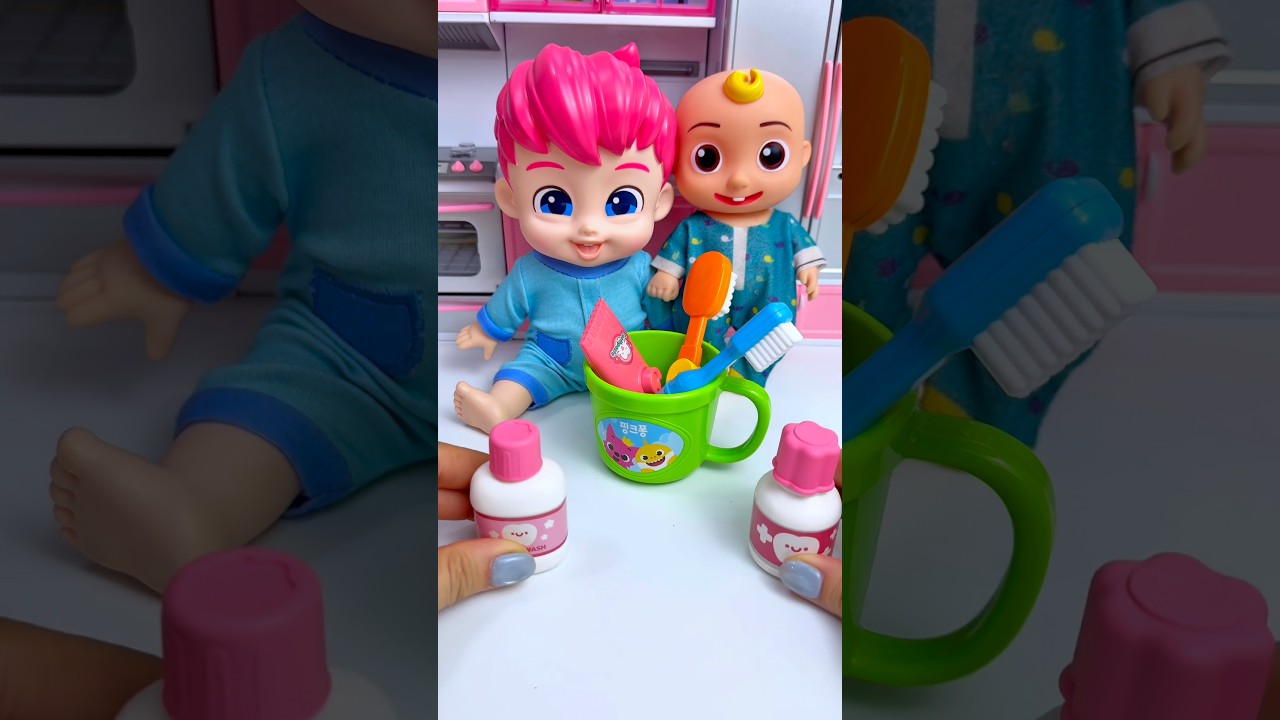 ASMR Unboxing Bebefinn & Cocomelon Brushing Teeth | Satisfying Bath Set Toy #shorts