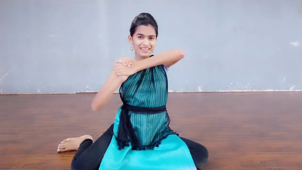 Ghar More Pardesiya Song Sneha Vedpathak Semi Classical Dance Choreographer Ratan Jadhav