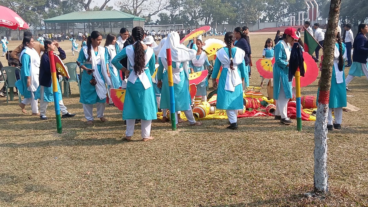 সকালে নাস্তায় চা রুটি স্কুলে মেয়ের ডিসপ্লে প্রোগ্রাম তার সাথে কিছু ডেলি লাইফের কাজকর্ম ভালো লাগা। 