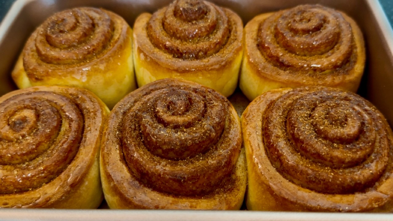 Eggless classic cinnamon rolls | no mixer recipes