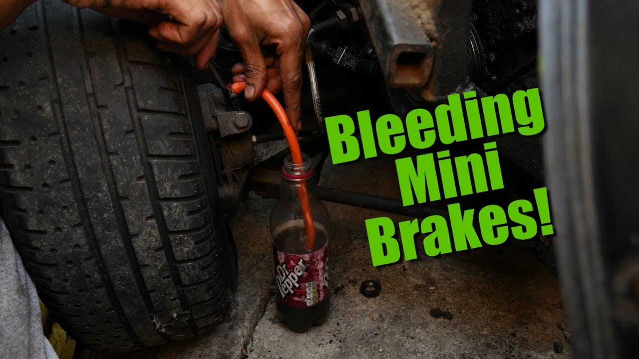 Classic Mini: Brake Bleeding