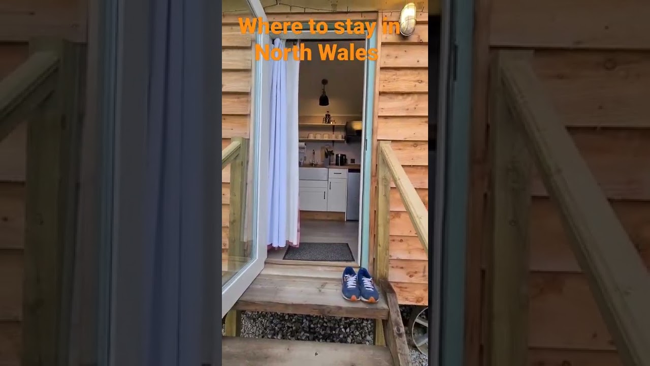 probably the cosiest shepherd's hut airbnb in North Wales #airbnbtour #northwales #airbnbexperience