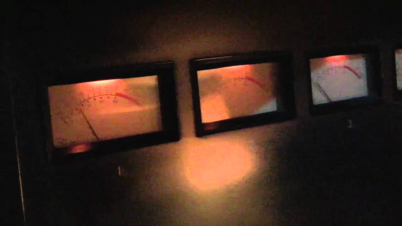 Deconstrupdate 1 - Bed Tracks.mov