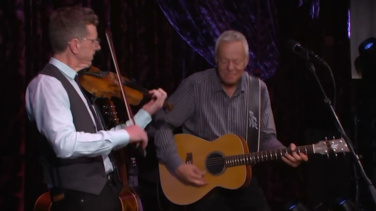 Keepin' It Reel (from Accomplice LIVE!) | Collaborations l Tommy Emmanuel & Eamon McLoughlin