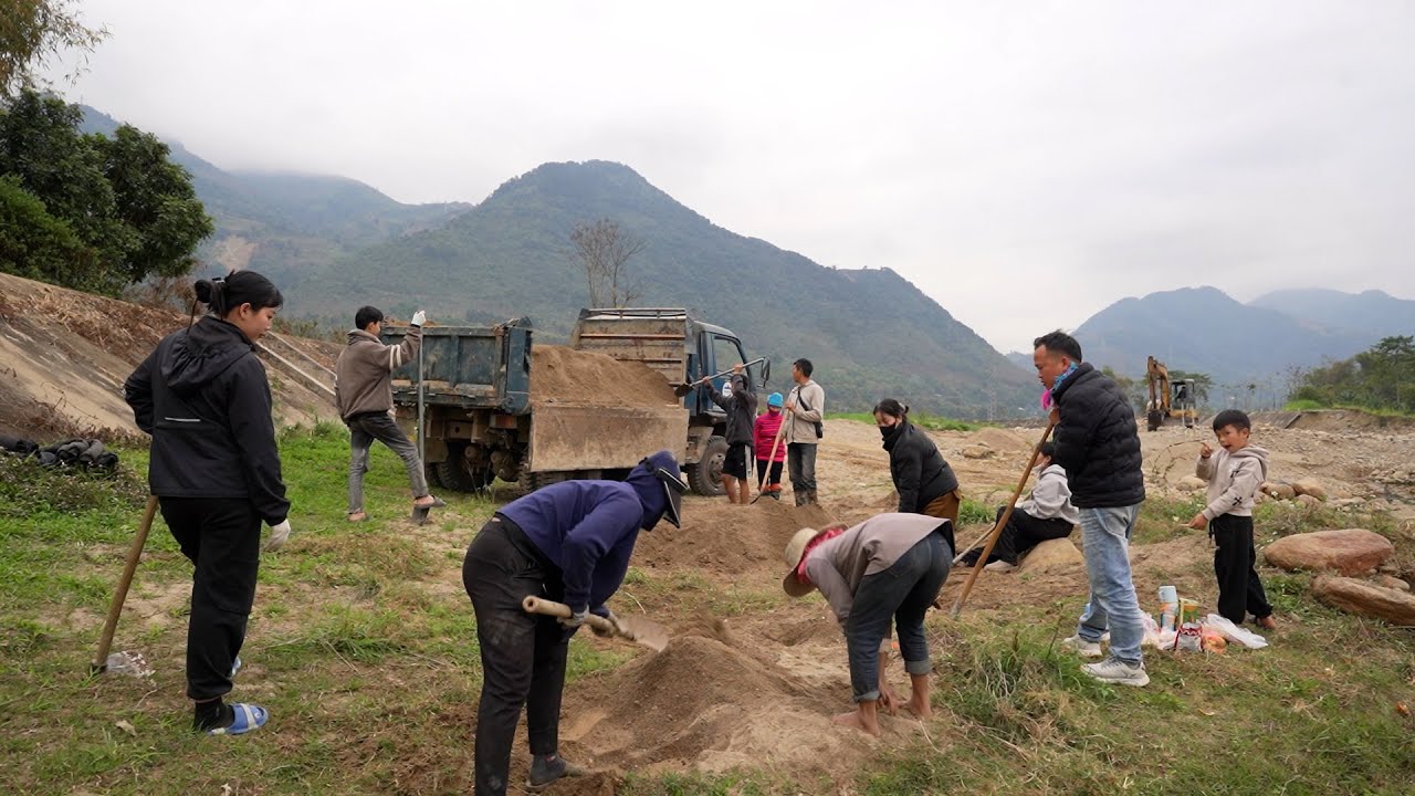 Chị em Đôi Sai ( T2) | Anh em đến đông giúp lấy cát đá hộc suối chuẩn bị vật liệu phần móng