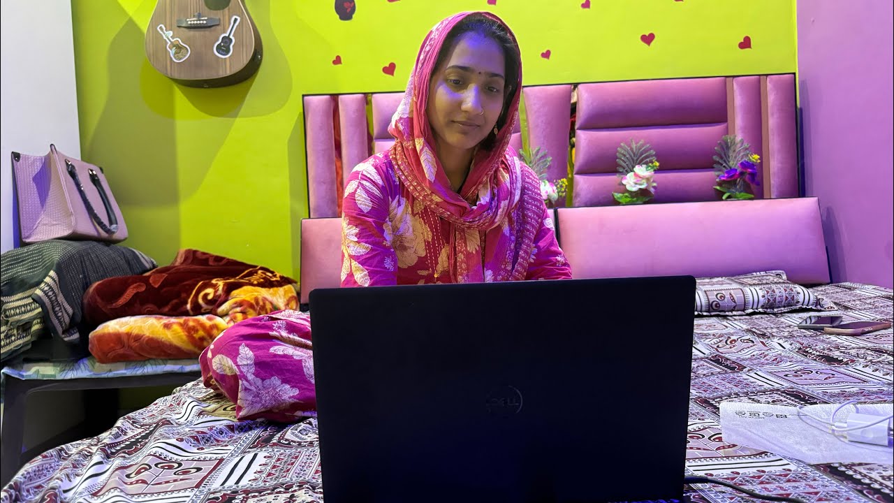 Neha laptop Chalana Seekh rahi Hai  😂| goluvlog70 