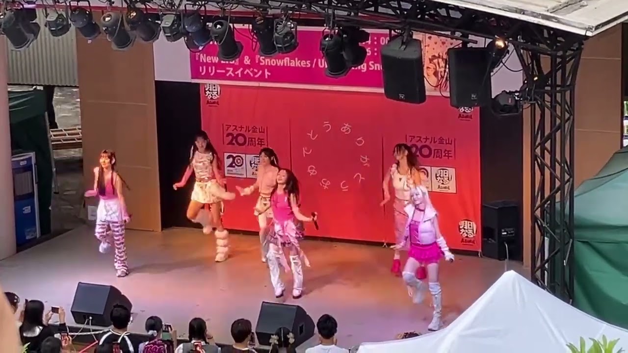 Girls² New Era & Snowflakes/Unmelting Snowアスナル金山 リリースイベント 2部 別角度