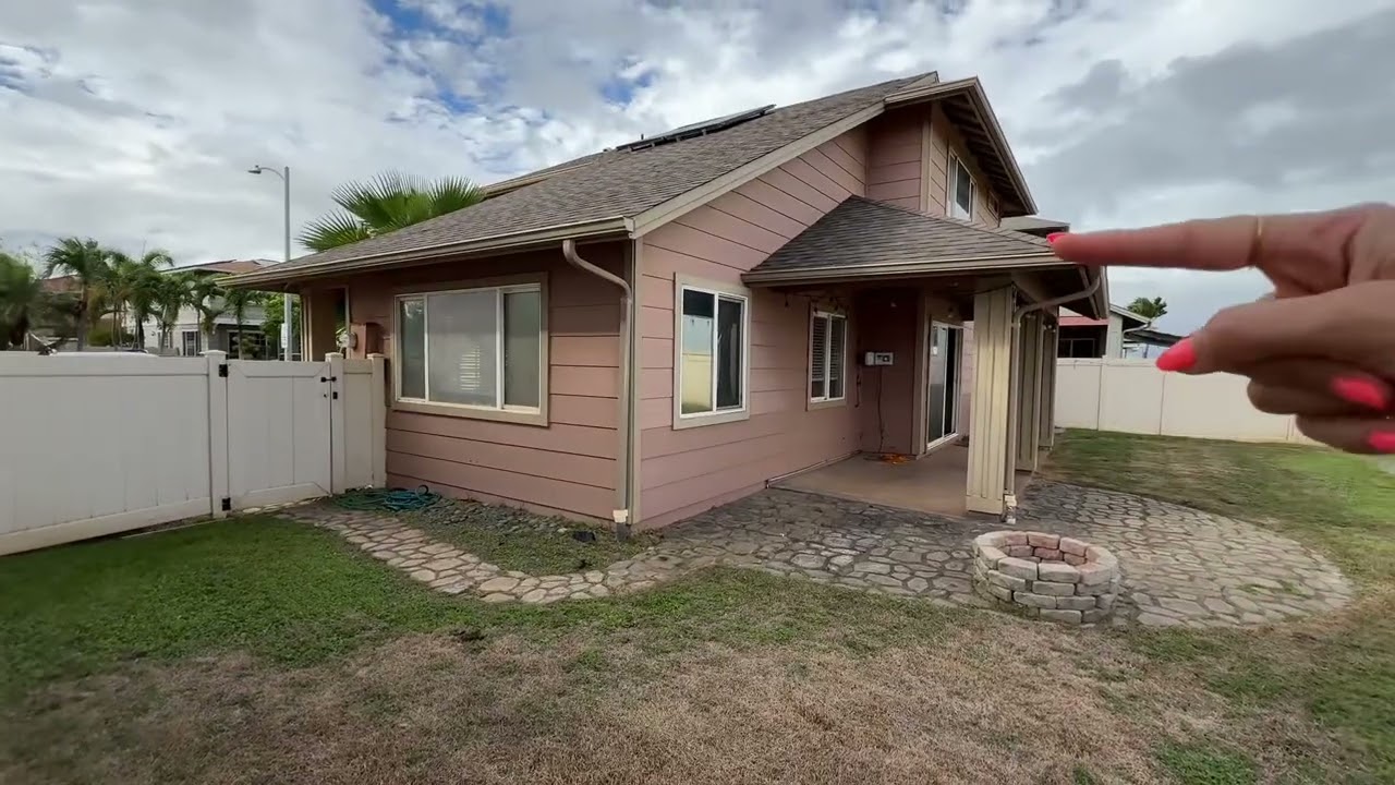EWA BEACH SHOWING | 91-1190 Hoowalea Street
