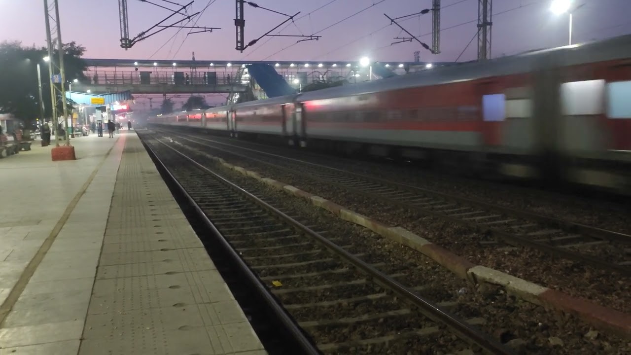 12471 : Swaraj Express Thrashed Sonipat Junction Early Morning At 130Kmph !! Indian Railways !!
