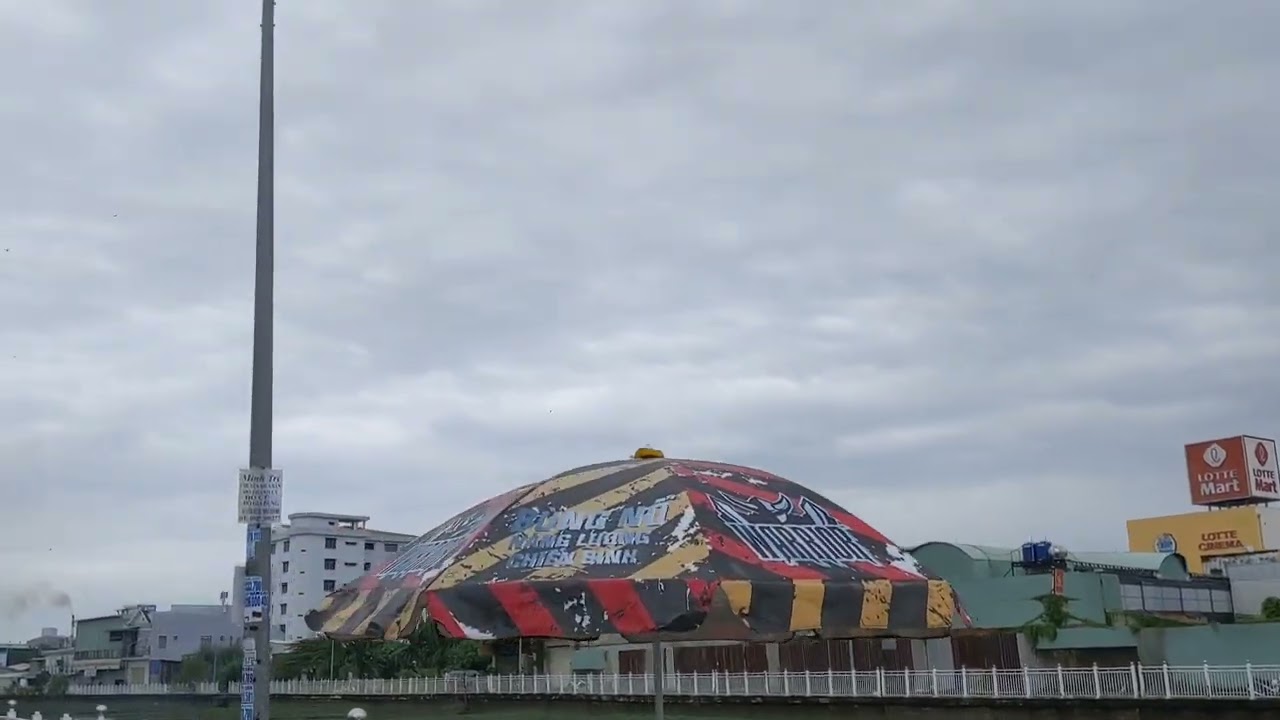 Ven hồ