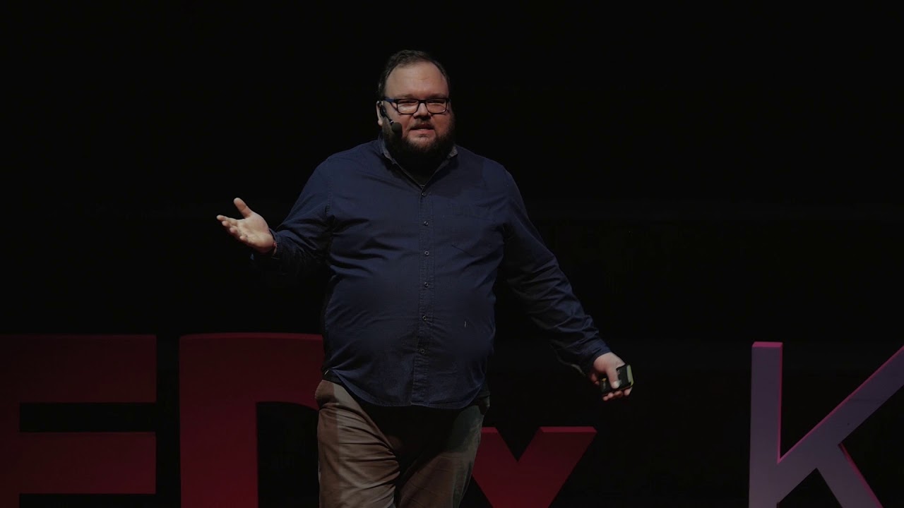 Kłamstwo w internecie. Dlaczego fake newsy działają | Łukasz Głombicki | TEDxKoszalin
