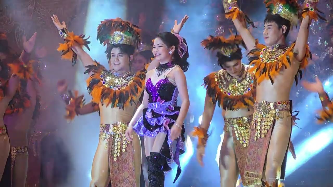 ตลึงทั้งงาน นาทีเปิดตัว#อ๊ะอายสกุณาพร#เสียงวิหคนกพงศกร 