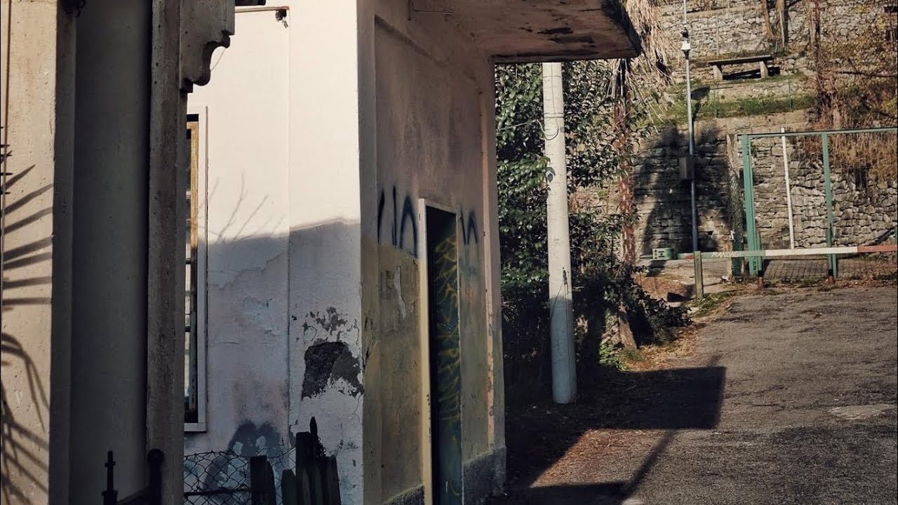Sconfinando : passeggiata attraverso la piccola dogana pedonale di Maslianico in Svizzera