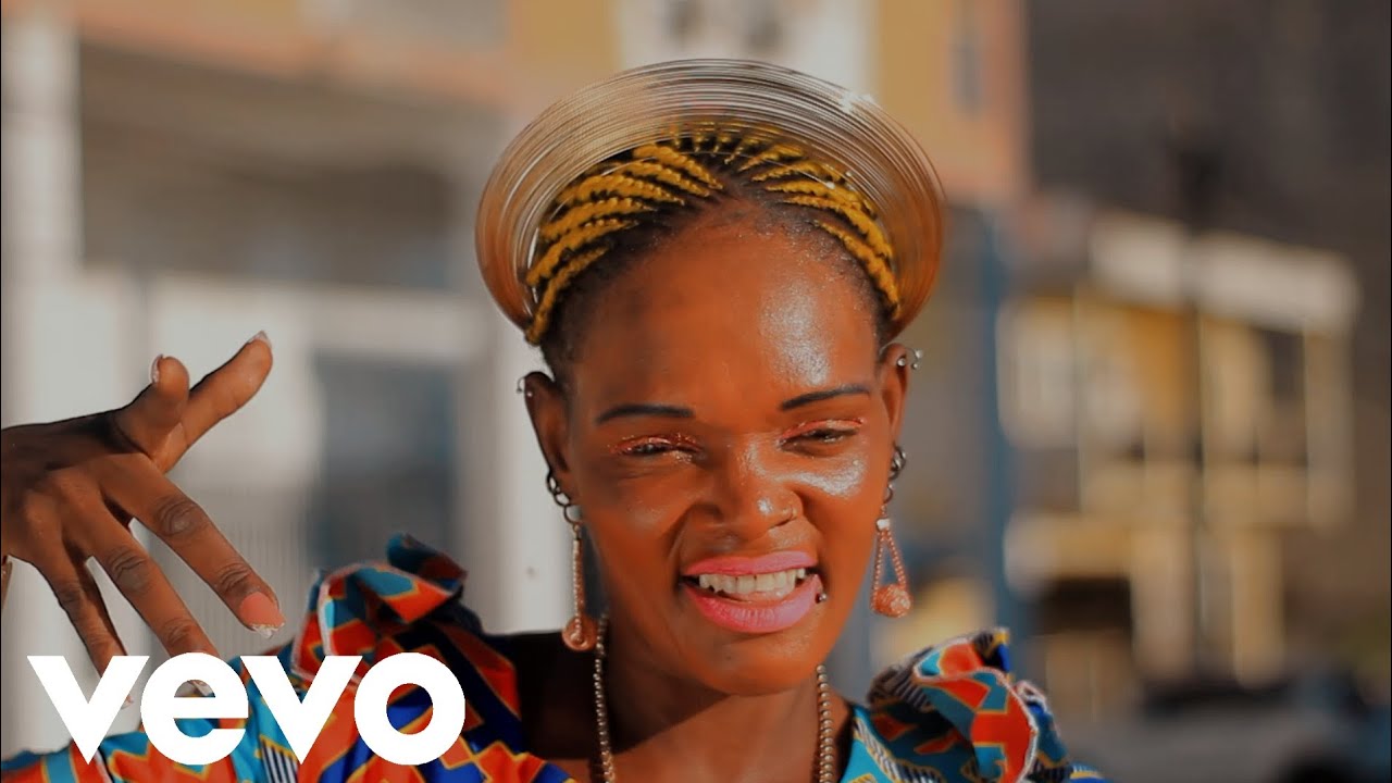 Princesa linda-(Kowonelelani)-Oficial Music Vídeo 