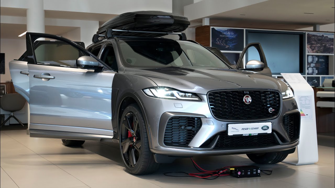 2022 Jaguar F-PACE P550 SVR (550 HP) by CarReviews EU