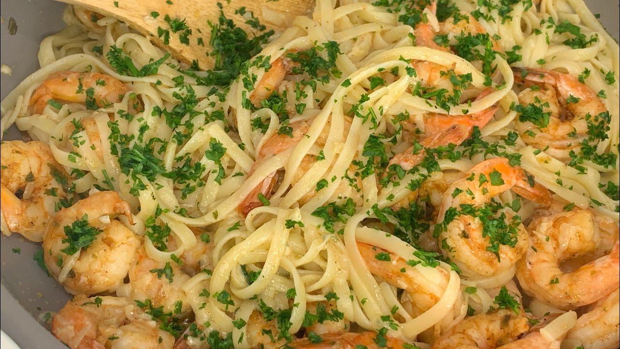 Lemon Garlic Shrimp Pasta (25 Minutes !) | Shrimp Scampi Pasta