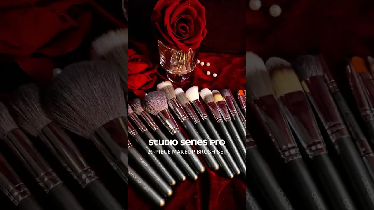 The Studio Series Professional 29-Piece Brush Set holds every tool you need.✨