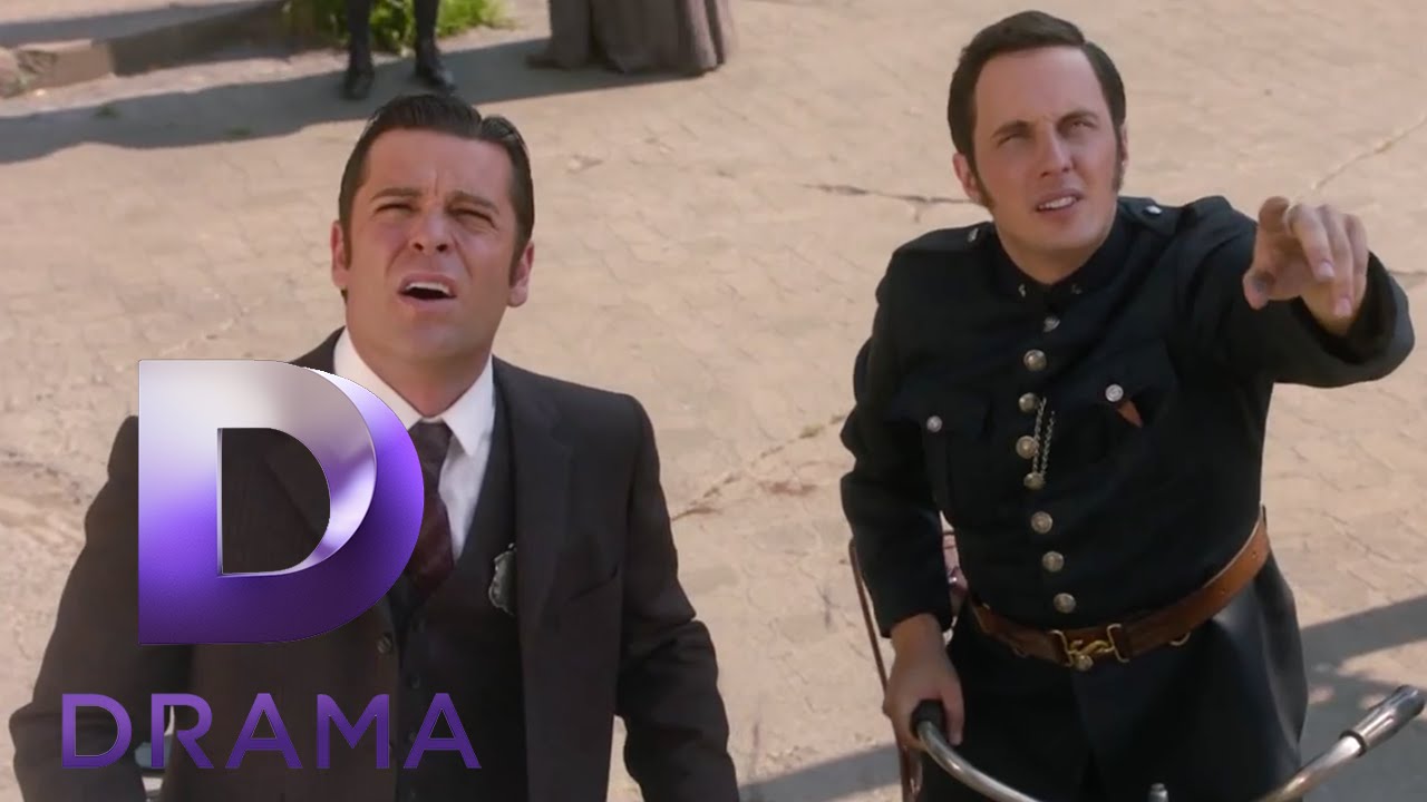 What's that in the sky? | Series 6 Episode 1 Clip | Murdoch Mysteries
