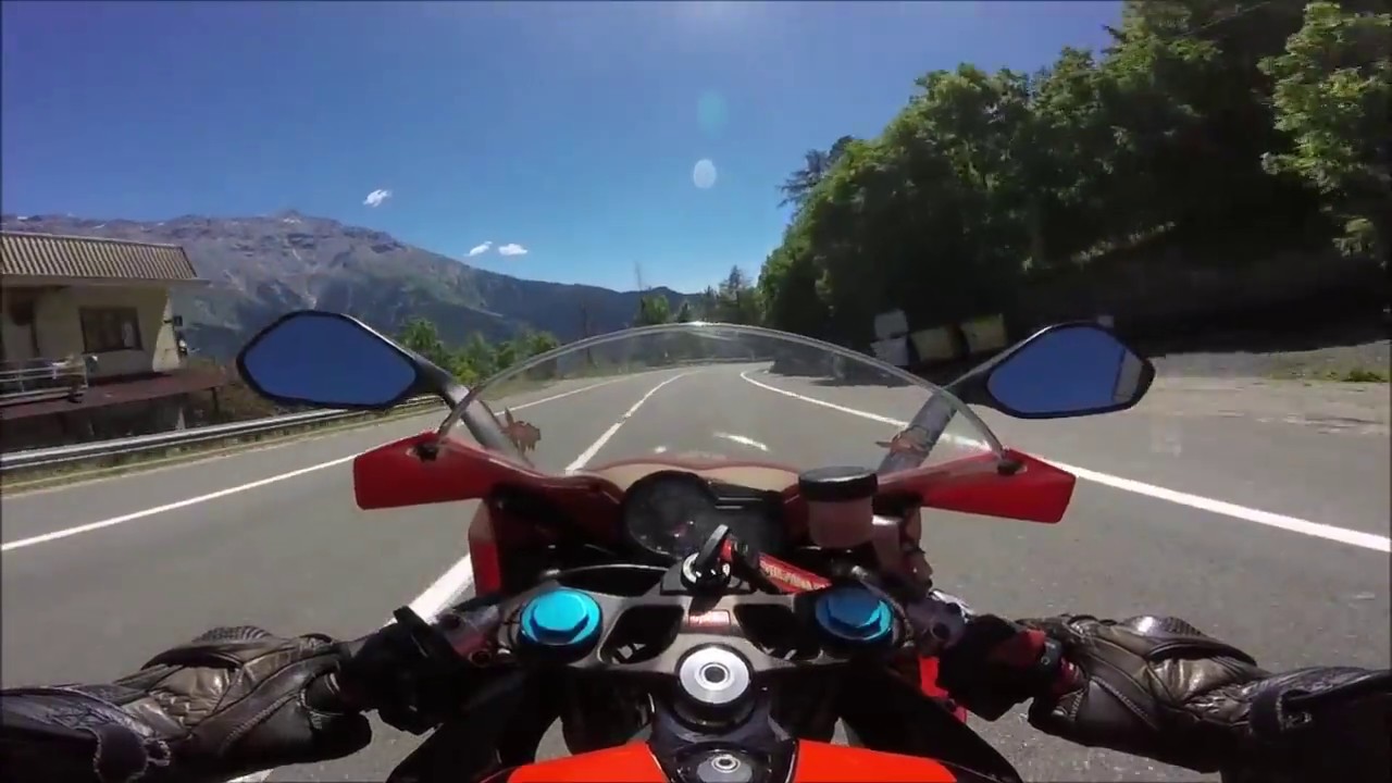 GoPro hero - Aprilia rs 125 full power - from France to Italy - Moncenisio - adrenaline walk around