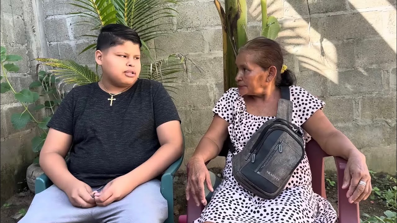 Maria Chichuy me dijo que le echara Chile en la Paloma a Maco..😂😂