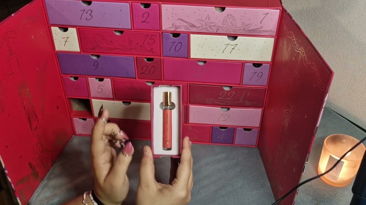 ASMR 🎅| Unboxing du calendrier de l'avent ADOPT 2025 🌸 (whispering, tapping, scratching,..)