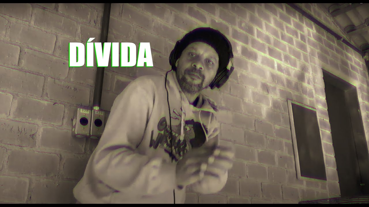 Ultramen | Dívida | Em casa