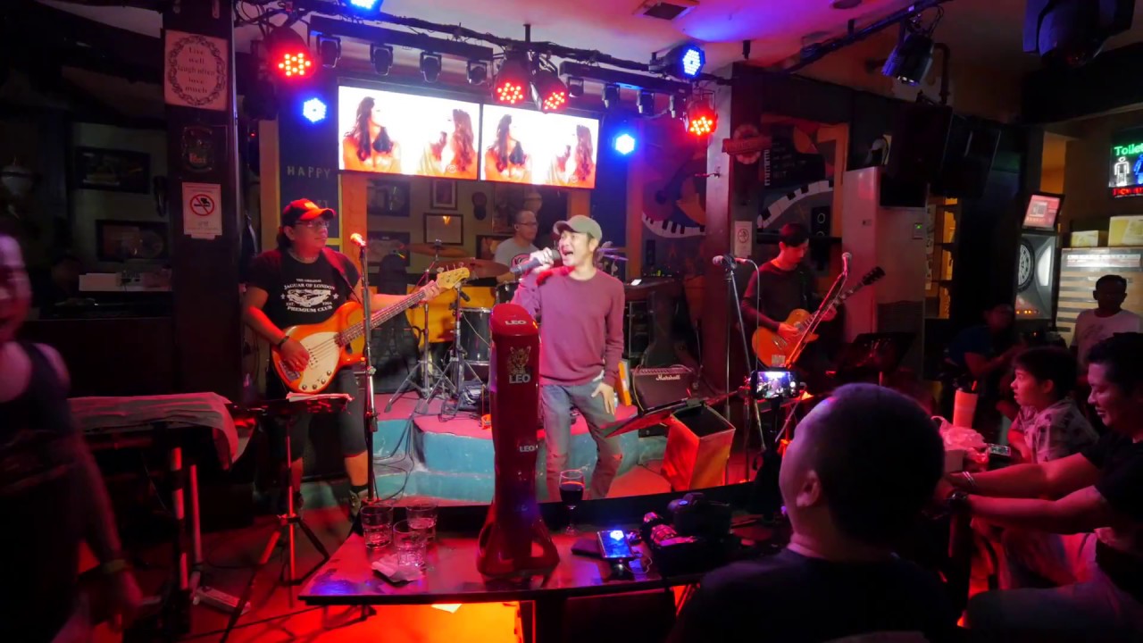 Sweet Child of Mine - Live Band @ Post Laser Disc Pub & Restaurant, Hatyai, Thailand