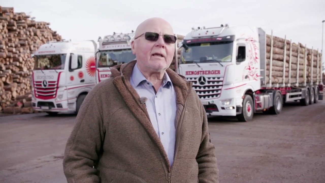 Holztransport Hengstberger mit Arocs