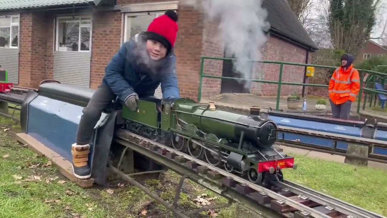 3 1/2 inch gauge GWR 4-6-0 “Throwley Hall”