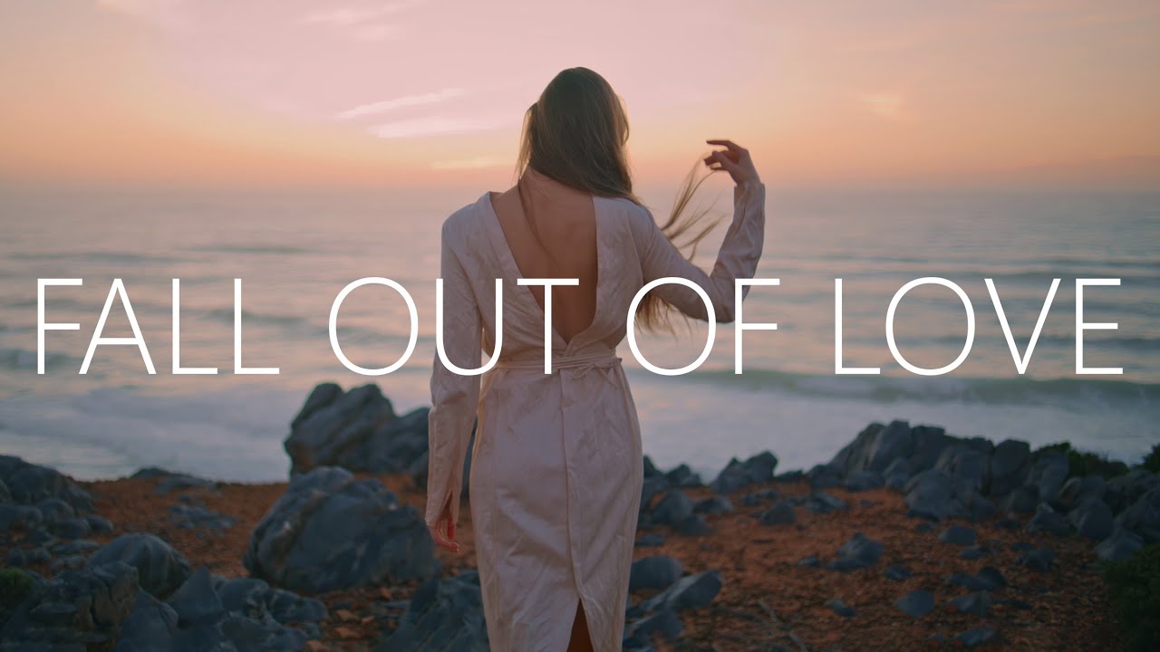 Kastra - Fall Out Of Love (Lyrics)