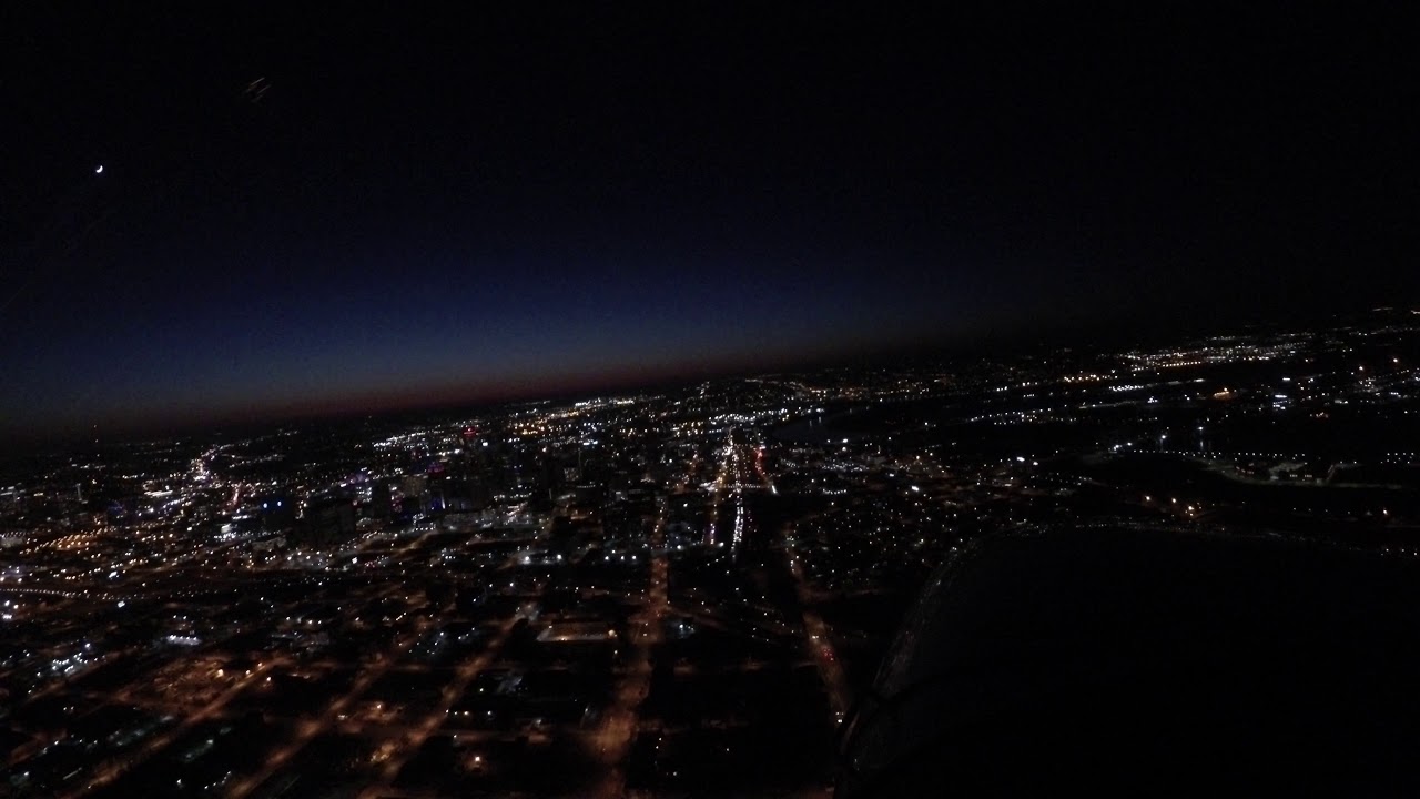 Night Landing at Charles B. Wheeler Downtown Airport (KMKC) 4K