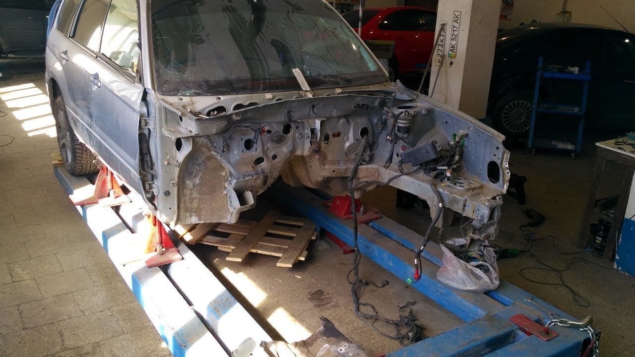 Subaru Forester,режем лонжерон после лобового удара