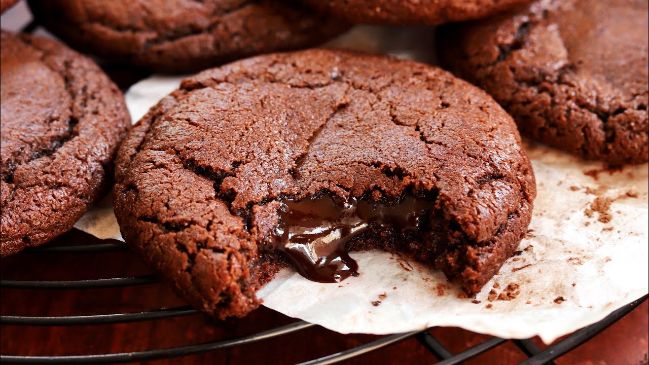 Molten Chocolate Lava Cookies