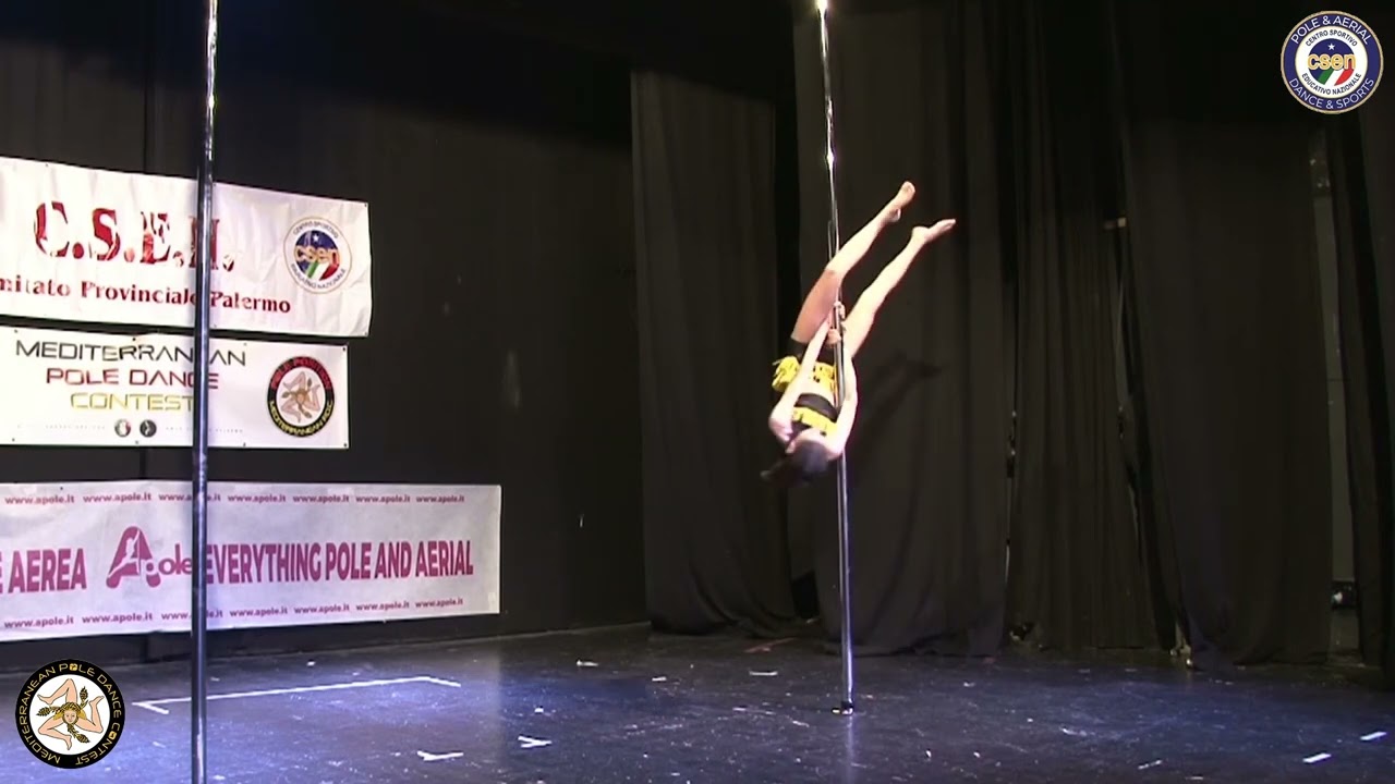 3 posto junior under 18 pole dance Giuditta Karol Giammo